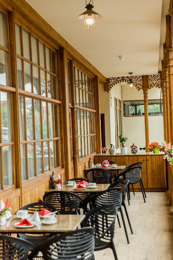 Rasta Maidan Hotel Tbilisi Exterior photo